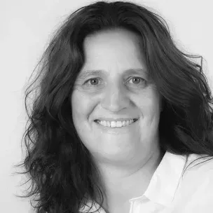 Eva Rikker, Ansprechpartnerin Bewerbungen